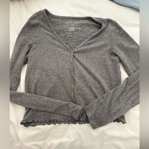 American Eagle Gray Long sleeve Tee